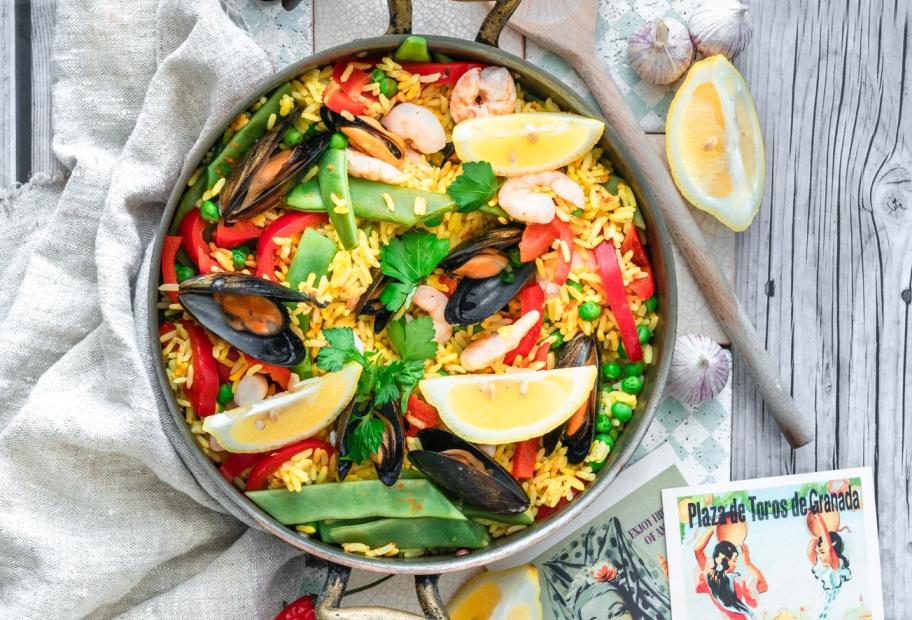 Paella mit Gemüse und Meeresfrüchten | Simply-Cookit