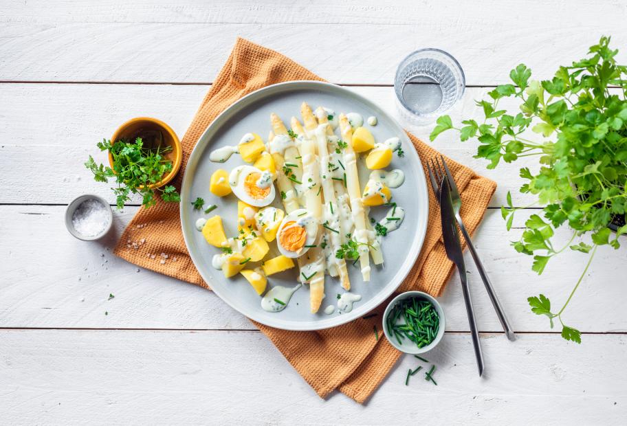 Spargel, Kartoffeln und Ei mit Béchamel | Simply Cookit